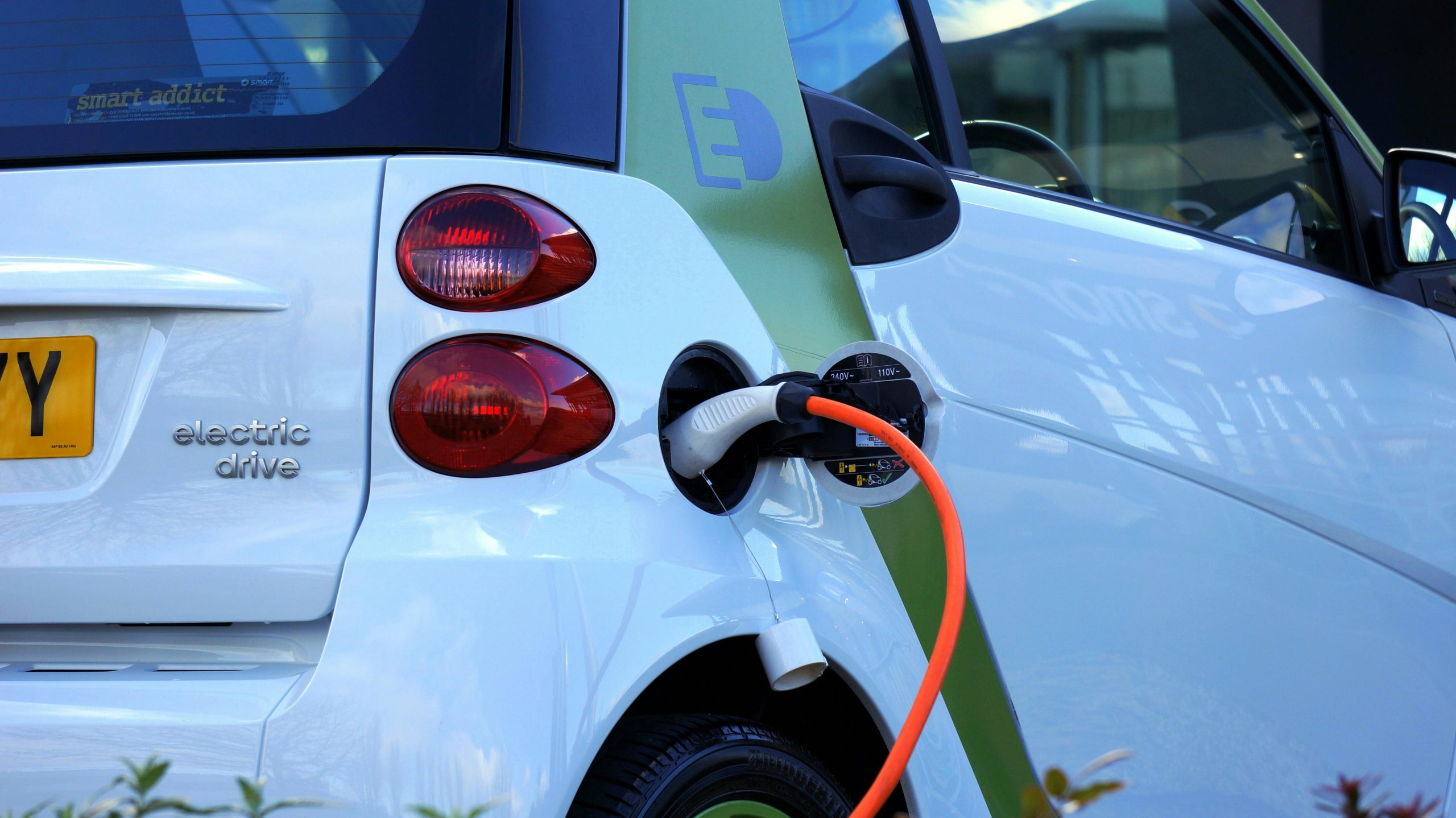 De voordelen van een thuislader voor je elektrische auto